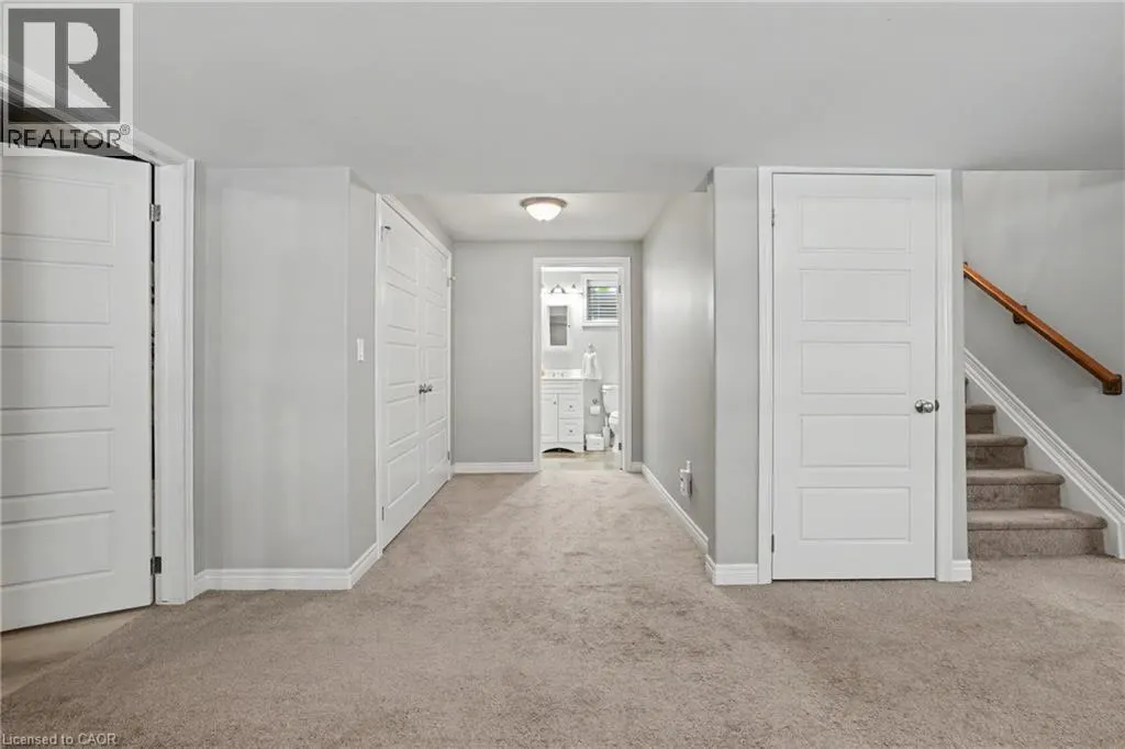 12 SILVERWOOD Avenue