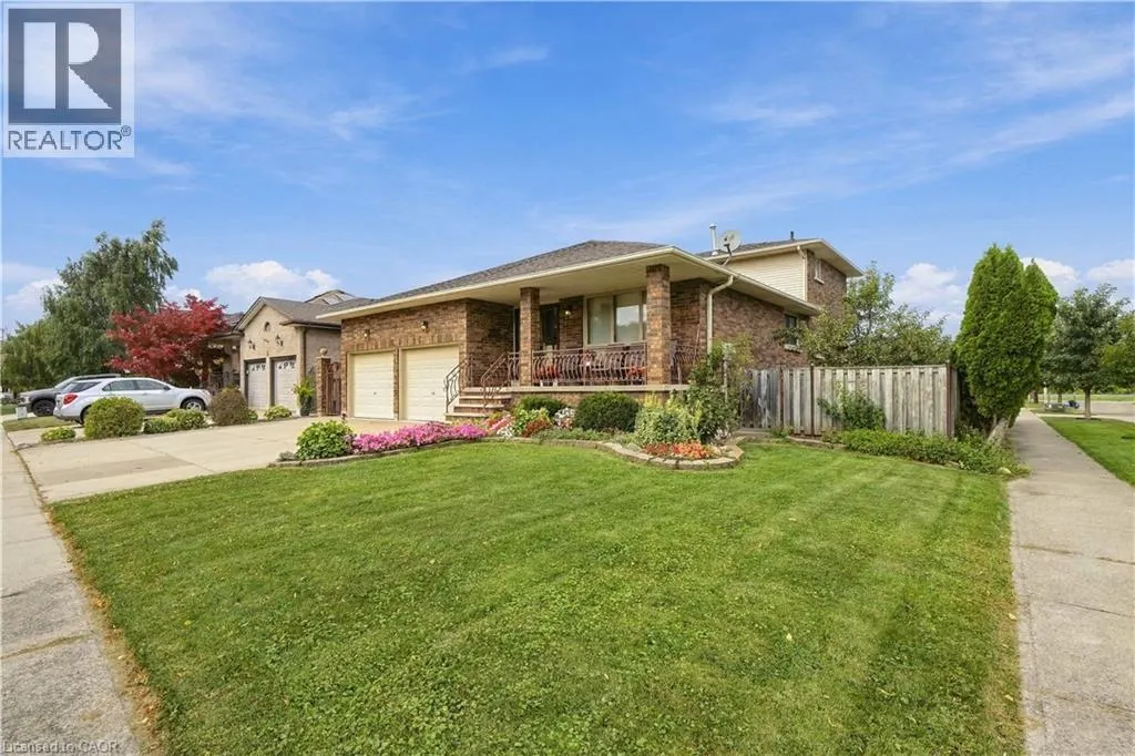 7 VINEHILL Drive