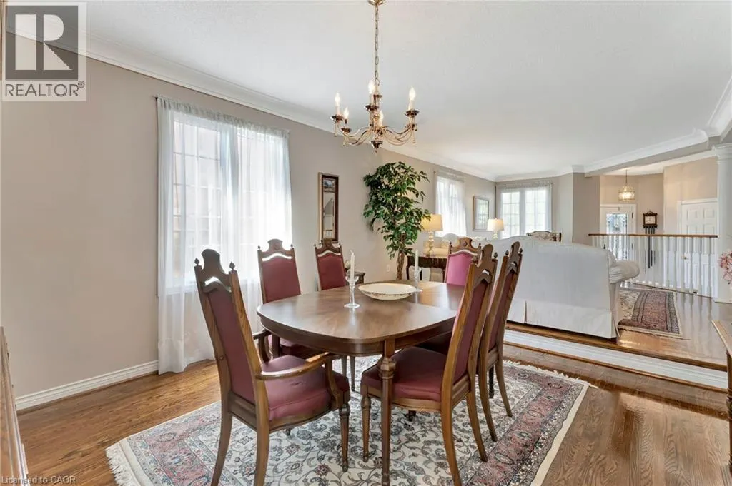 144 COVE Crescent