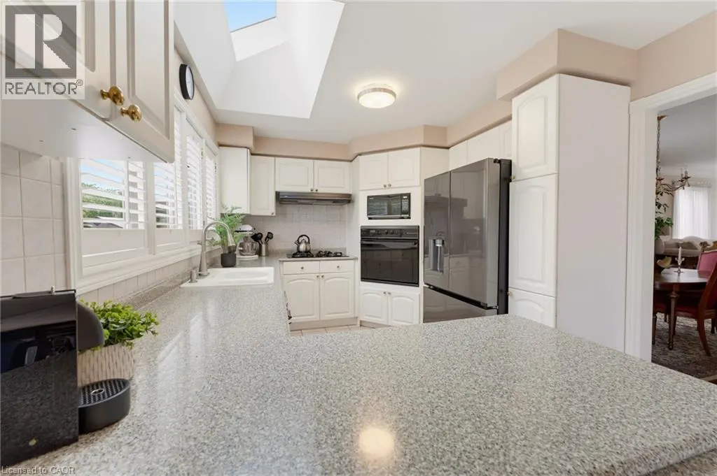 144 COVE Crescent