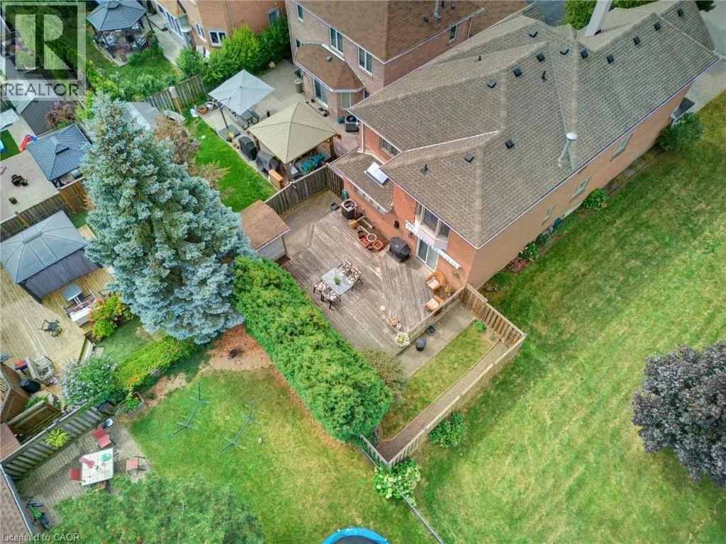 144 COVE Crescent