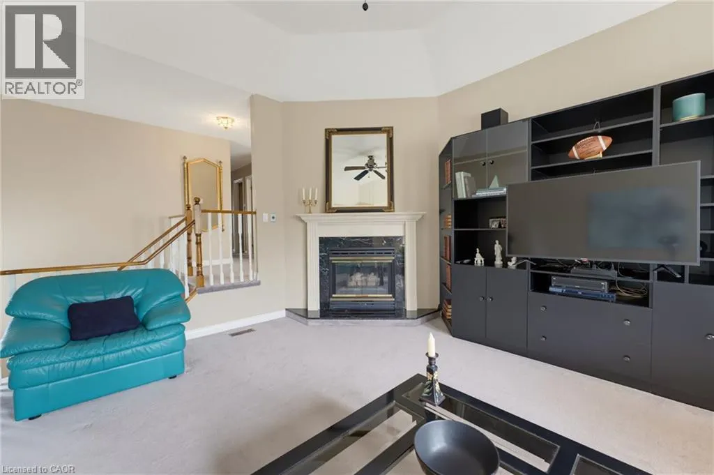 144 COVE Crescent