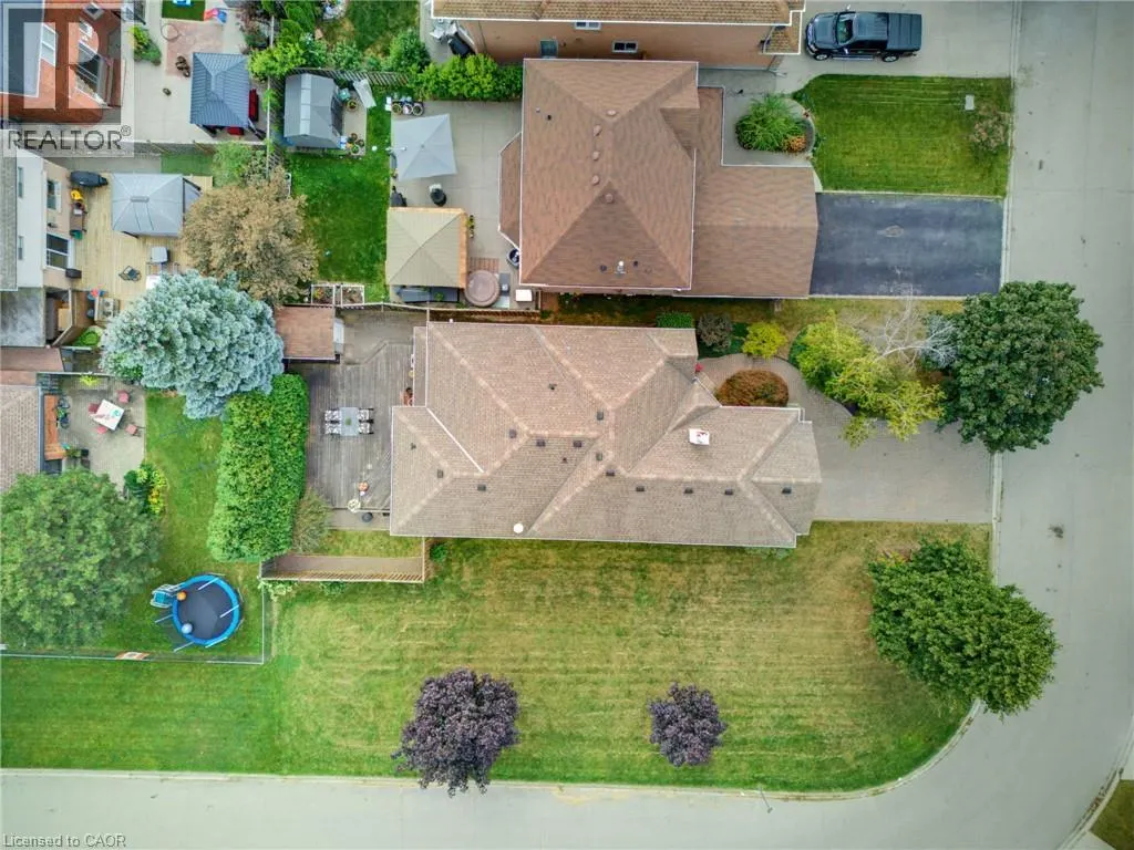 144 COVE Crescent