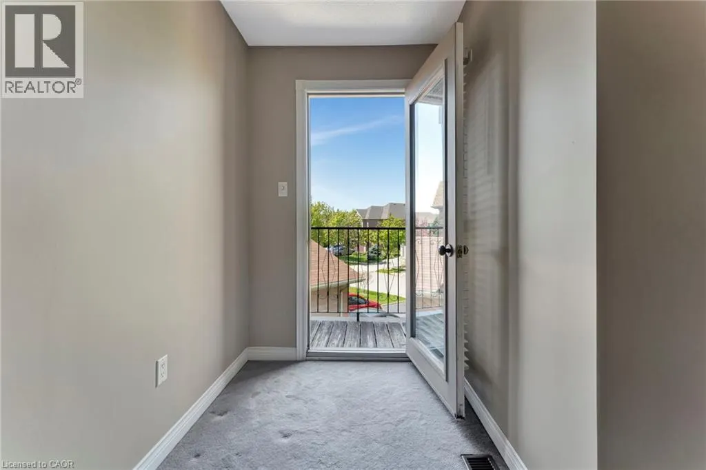 144 COVE Crescent