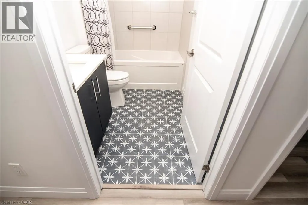 153 WILSON Street W Unit# 105 #105