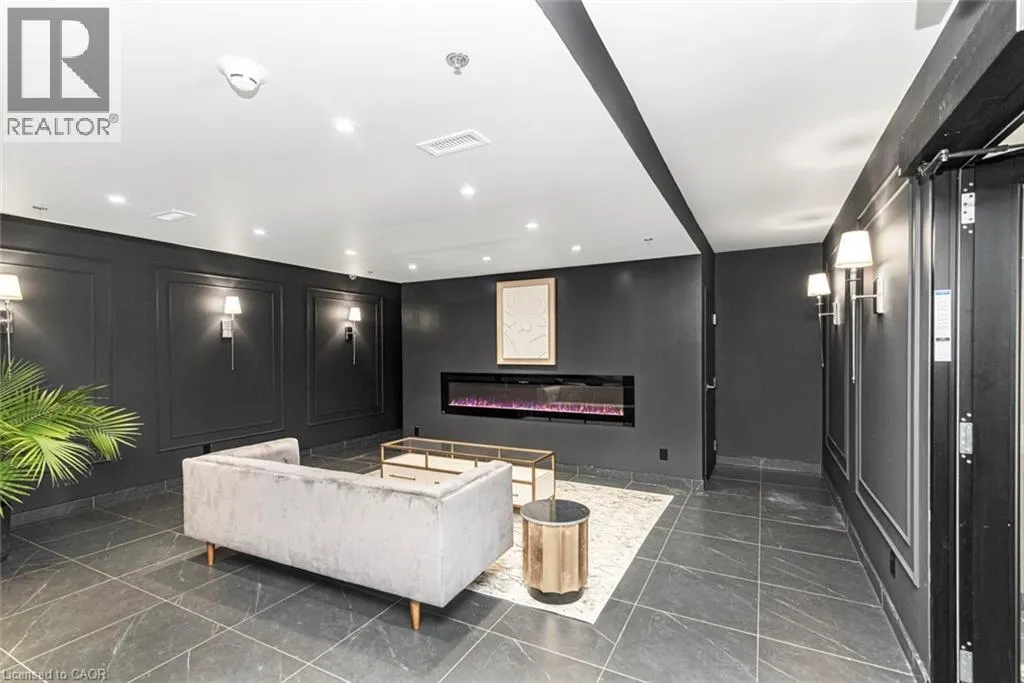 153 WILSON Street W Unit# 105 #105