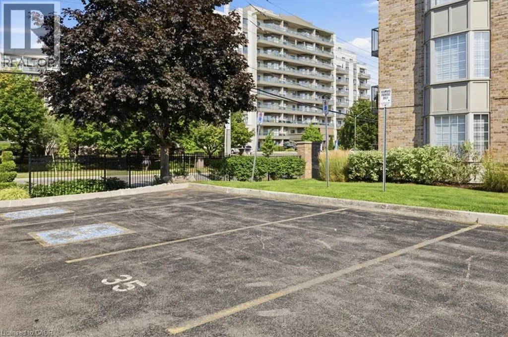 216 PLAINS Road W Unit# E305 #E305