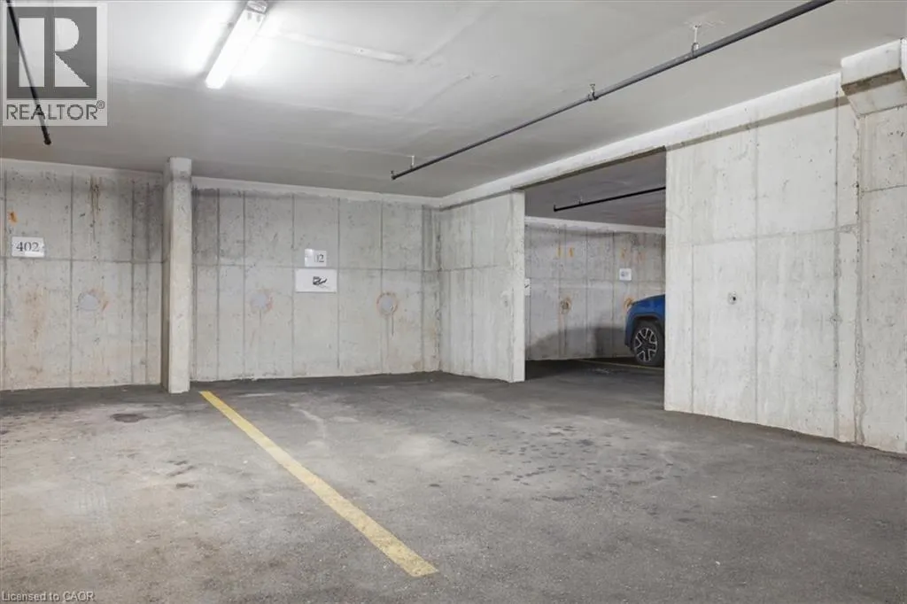216 PLAINS Road W Unit# E305 #E305