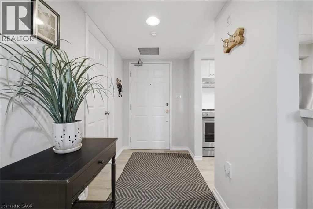 216 PLAINS Road W Unit# E305 #E305