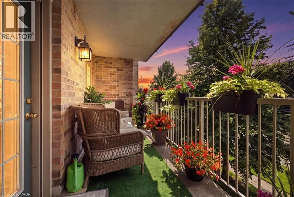 216 PLAINS Road W Unit# E305 #E305