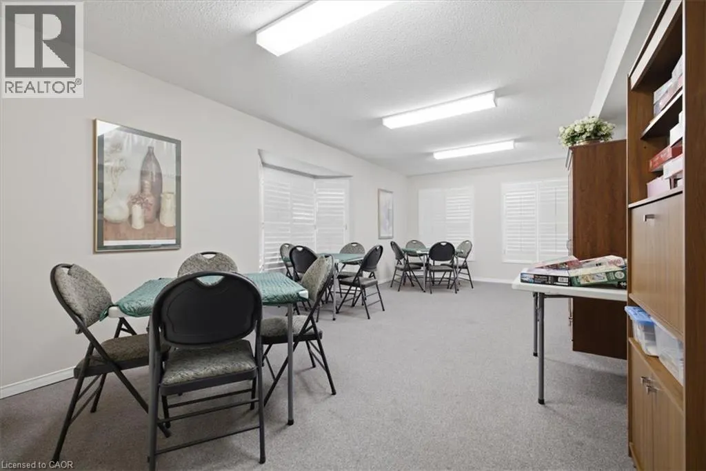 216 PLAINS Road W Unit# E305 #E305