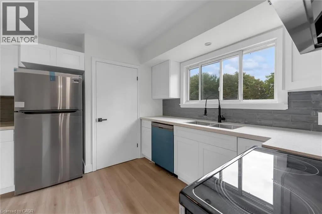 222 BEL-AIR Avenue