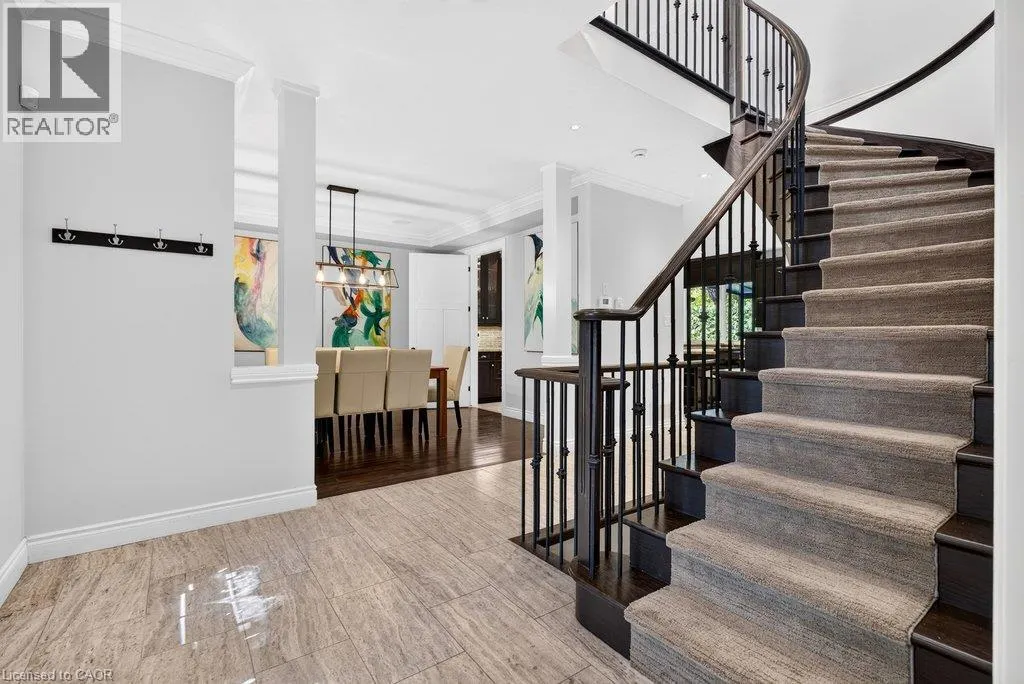 225 LAKESIDE Avenue
