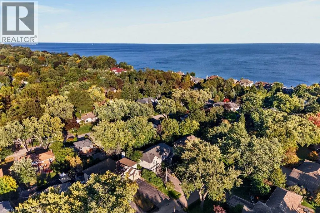 225 LAKESIDE Avenue