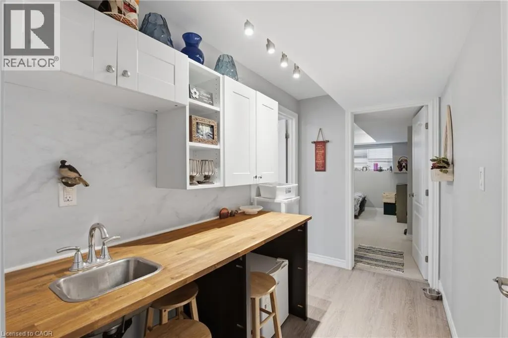 3563 DOMINION Road