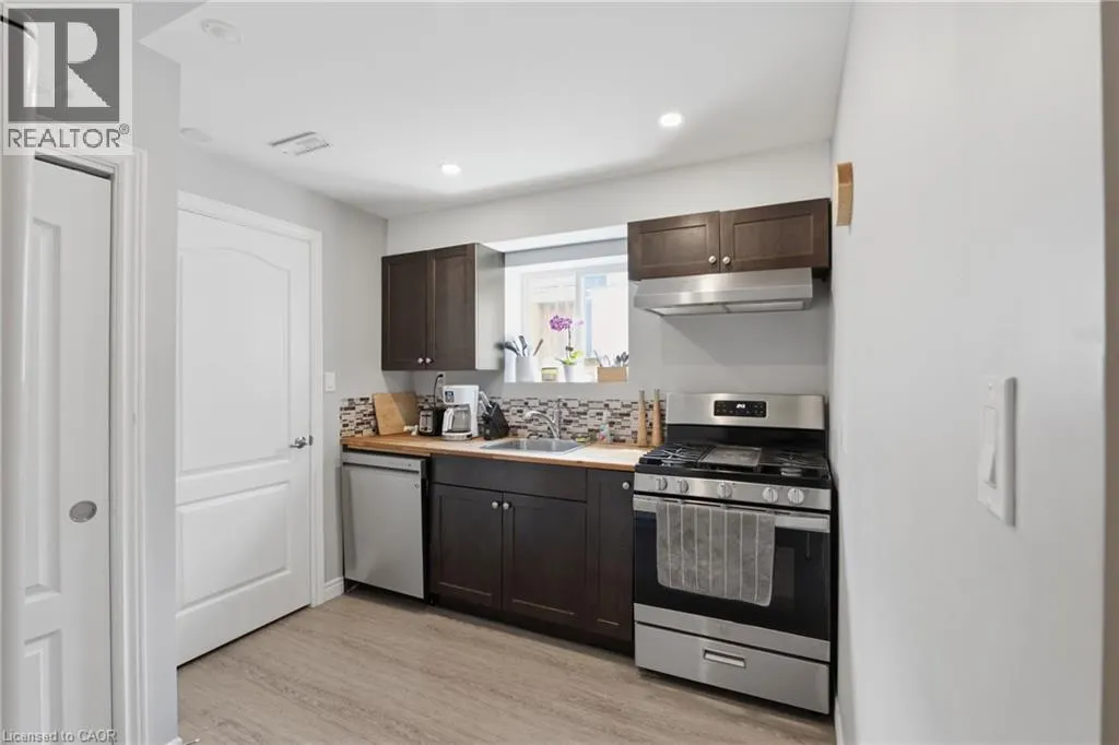 3563 DOMINION Road
