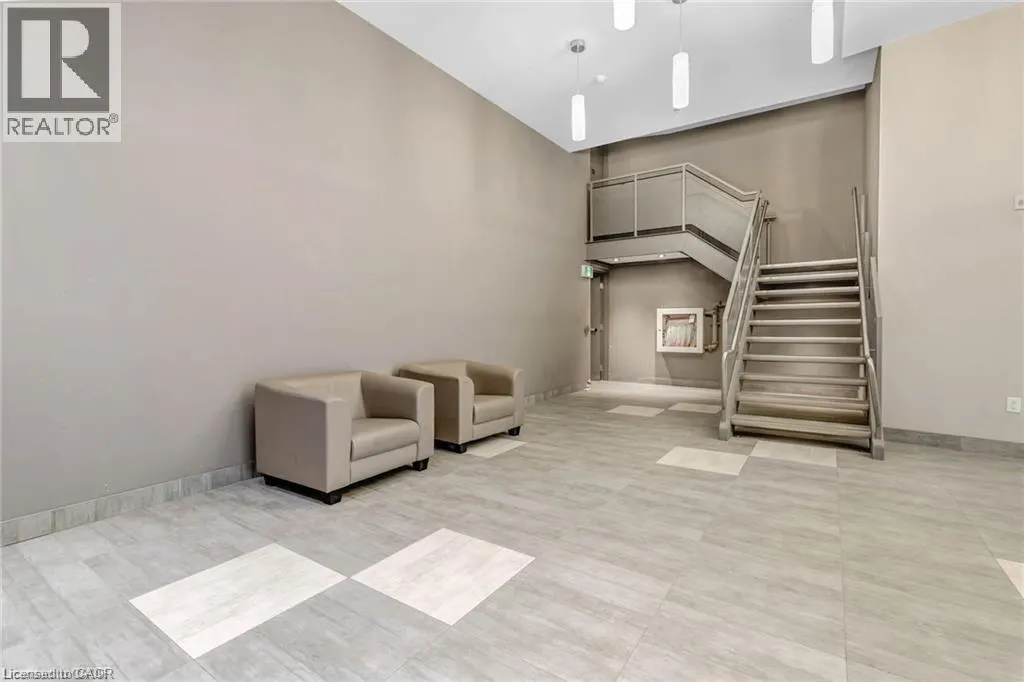280 LESTER Street Unit# 404 #404