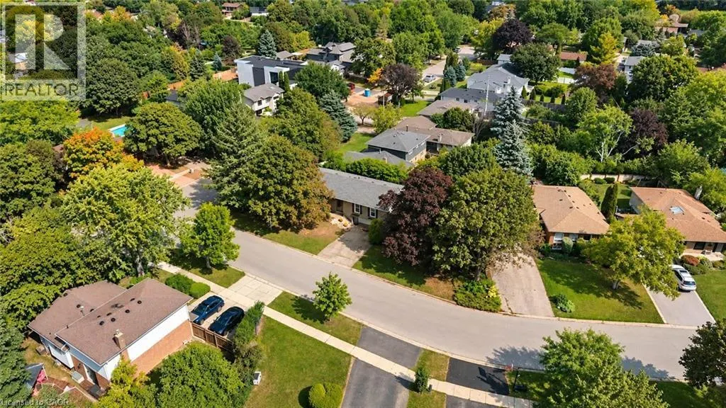 2490 YARMOUTH Crescent
