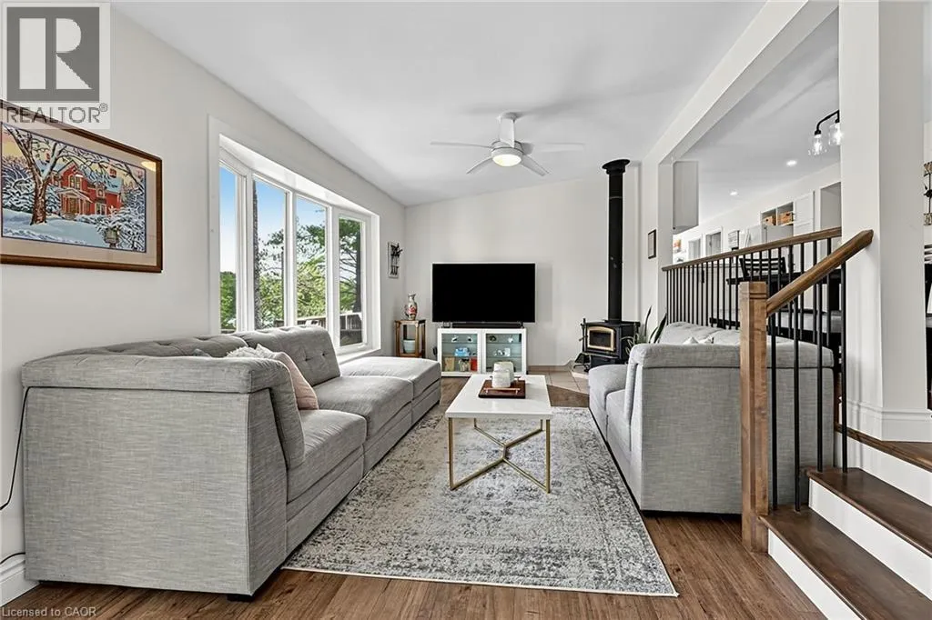 5 PINETREE RD S1