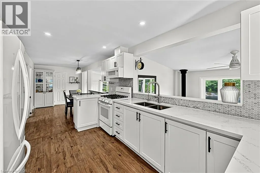 5 PINETREE RD S1