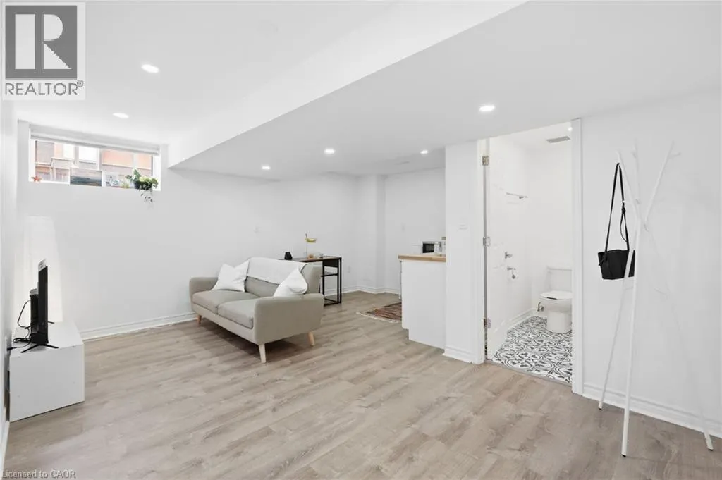 1 BURLEY Lane