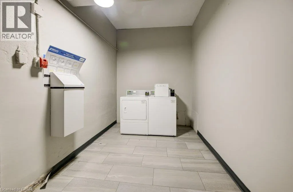 90 KING EDWARD Avenue Unit# 17 #17