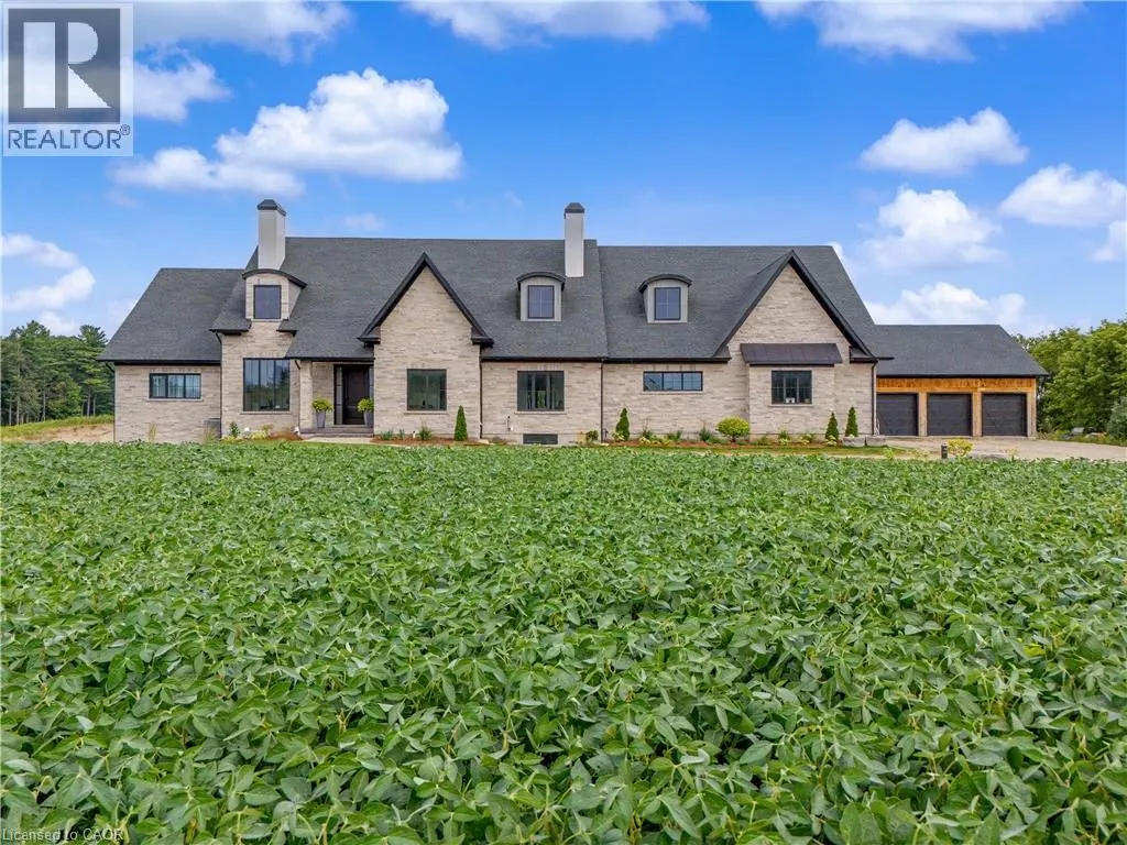 742 COUNTRY SQUIRE Road