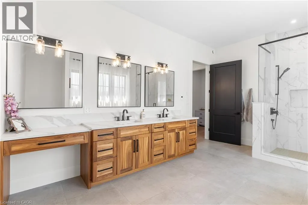 742 COUNTRY SQUIRE Road