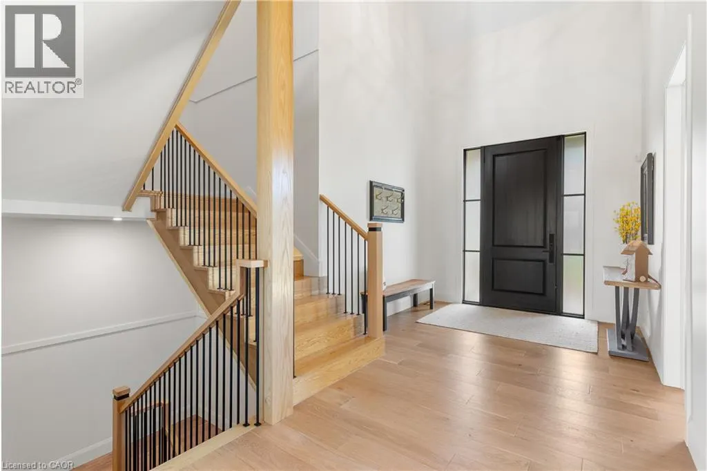 742 COUNTRY SQUIRE Road