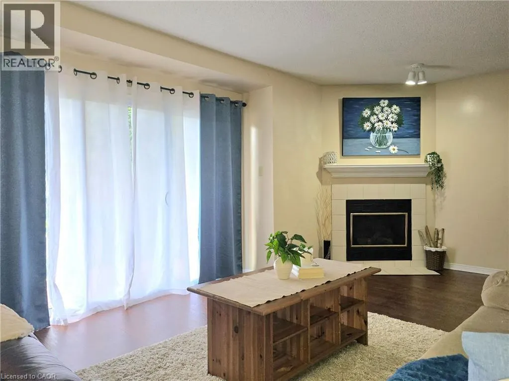 250 KEATS Way Unit# 6 #6