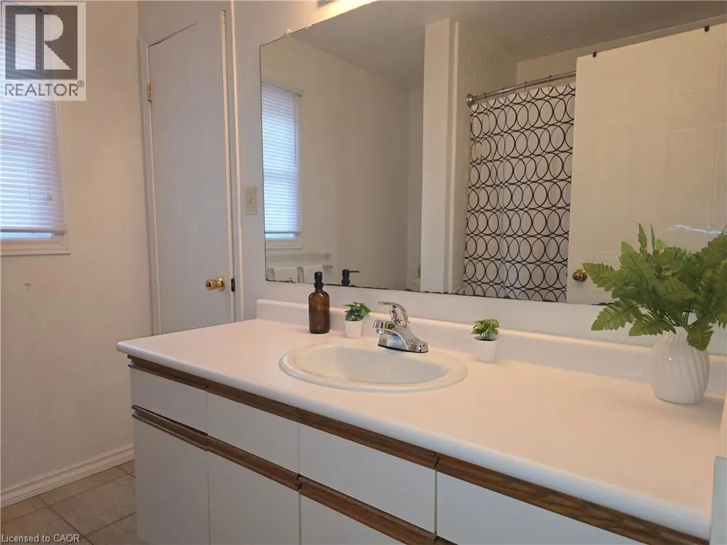 250 KEATS Way Unit# 6 #6