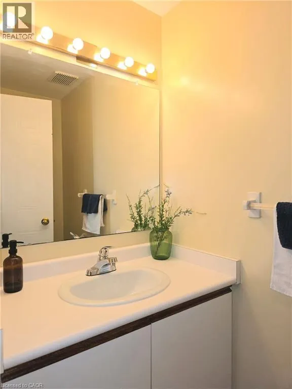 250 KEATS Way Unit# 6 #6