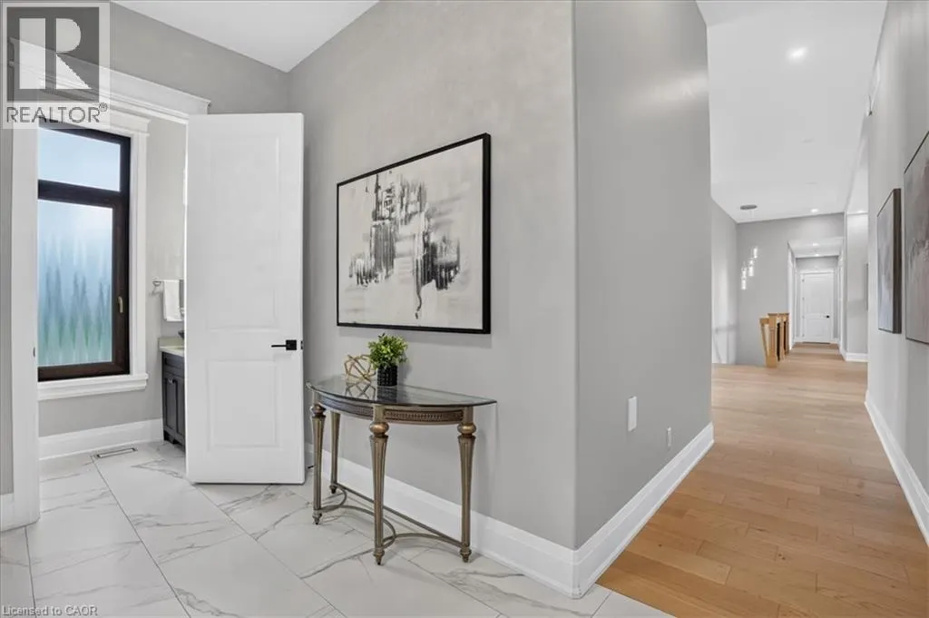 670 BISHOPSGATE Road Unit# 8 #8