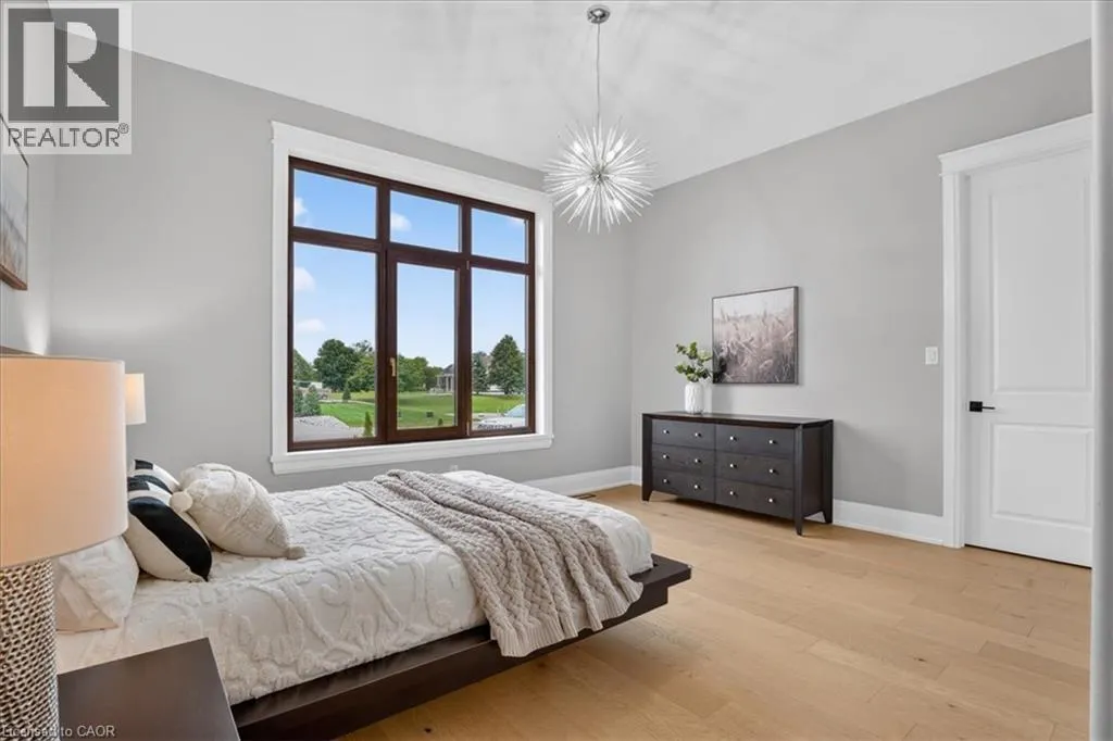 670 BISHOPSGATE Road Unit# 8 #8