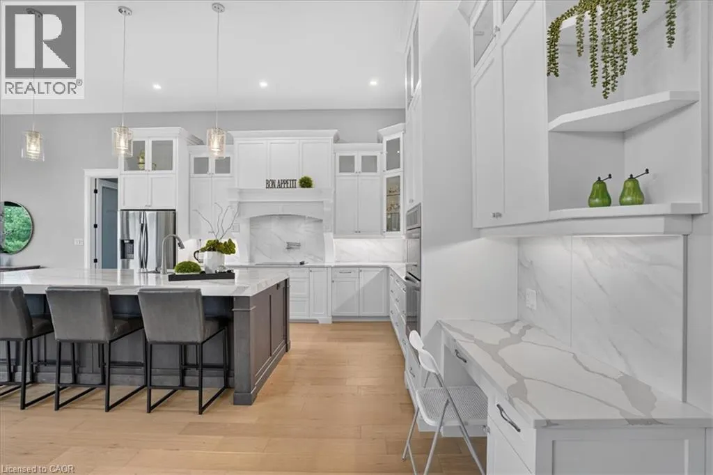 670 BISHOPSGATE Road Unit# 8 #8