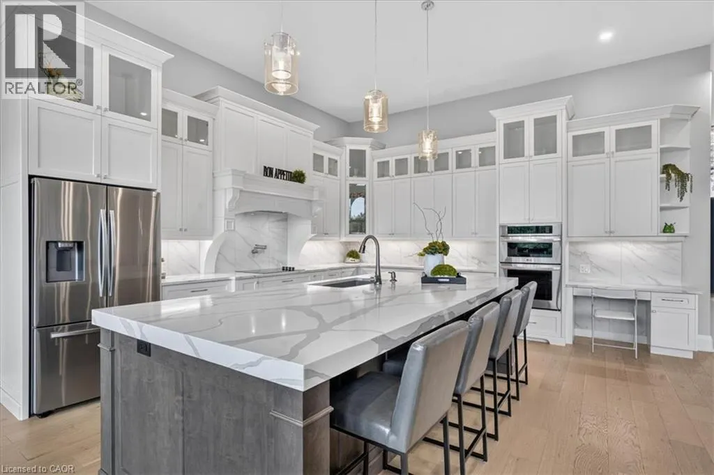670 BISHOPSGATE Road Unit# 8 #8