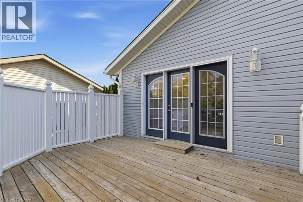 150 WESLEY Crescent