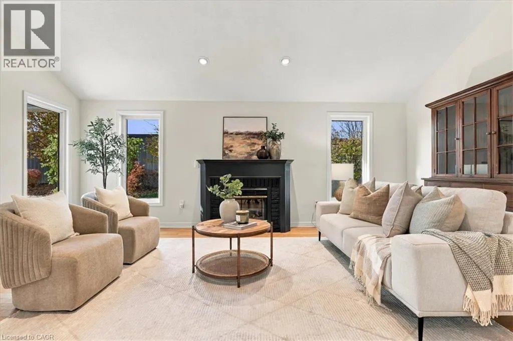 150 WESLEY Crescent