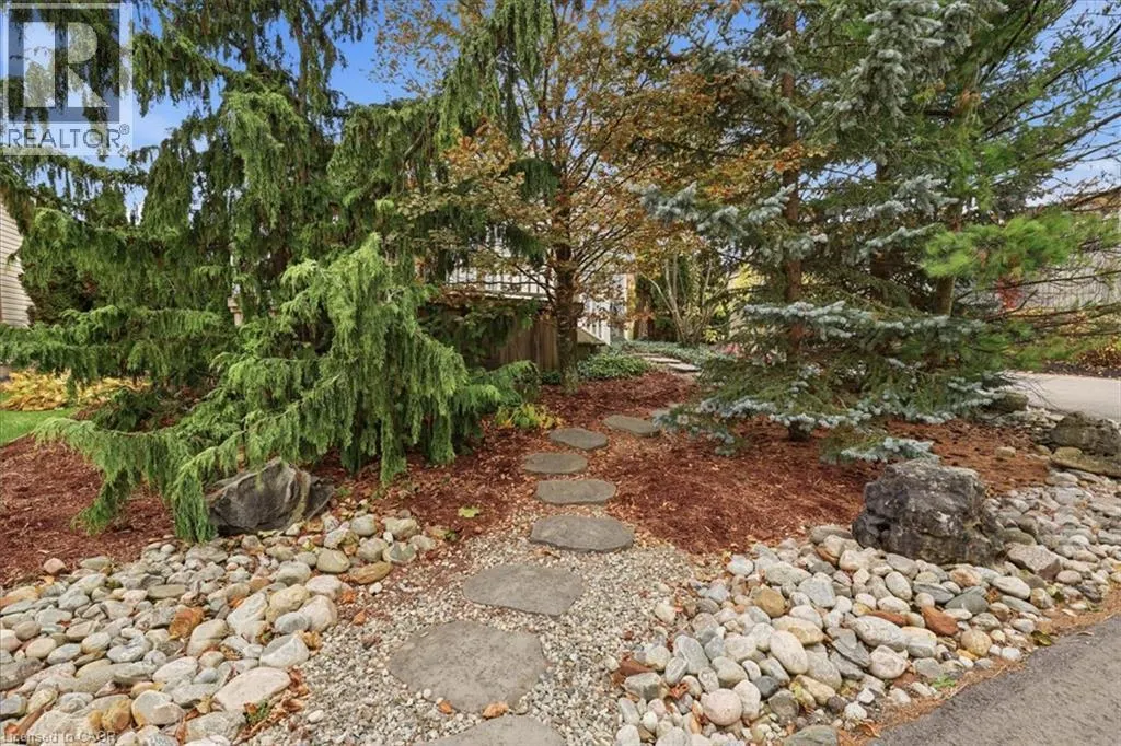 150 WESLEY Crescent