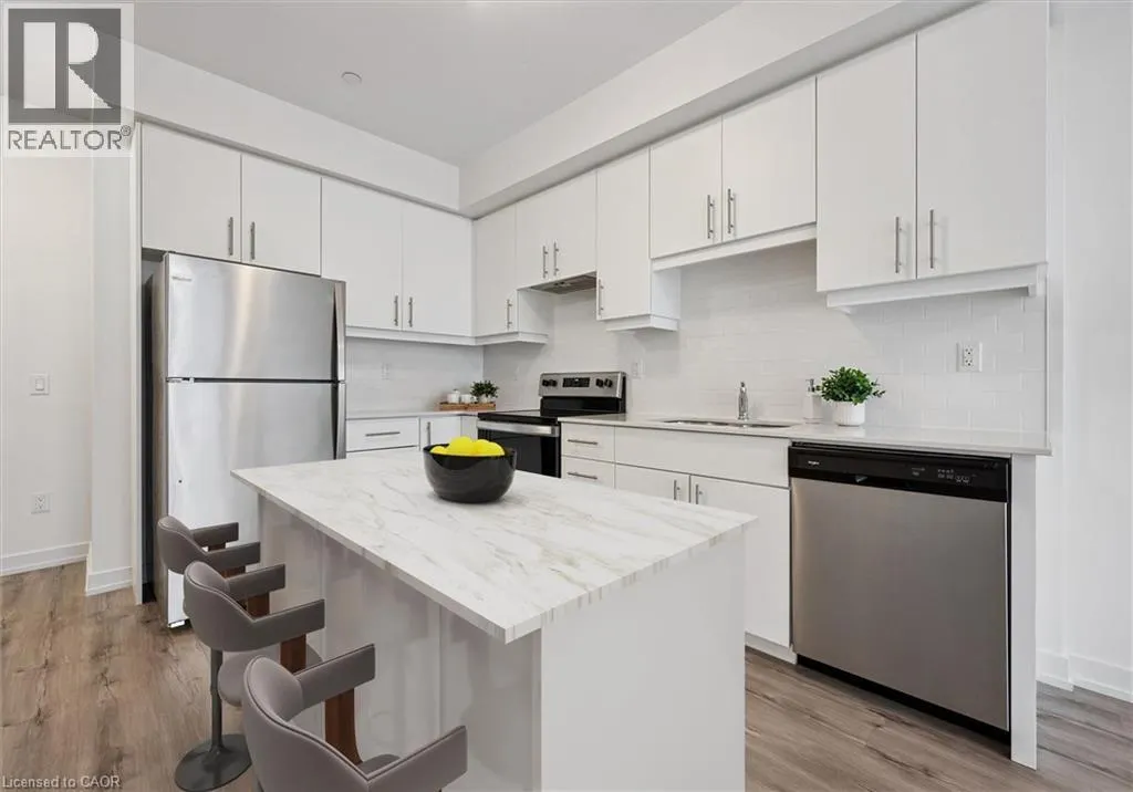 251 NORTHFIELD Drive E Unit# 521 #521