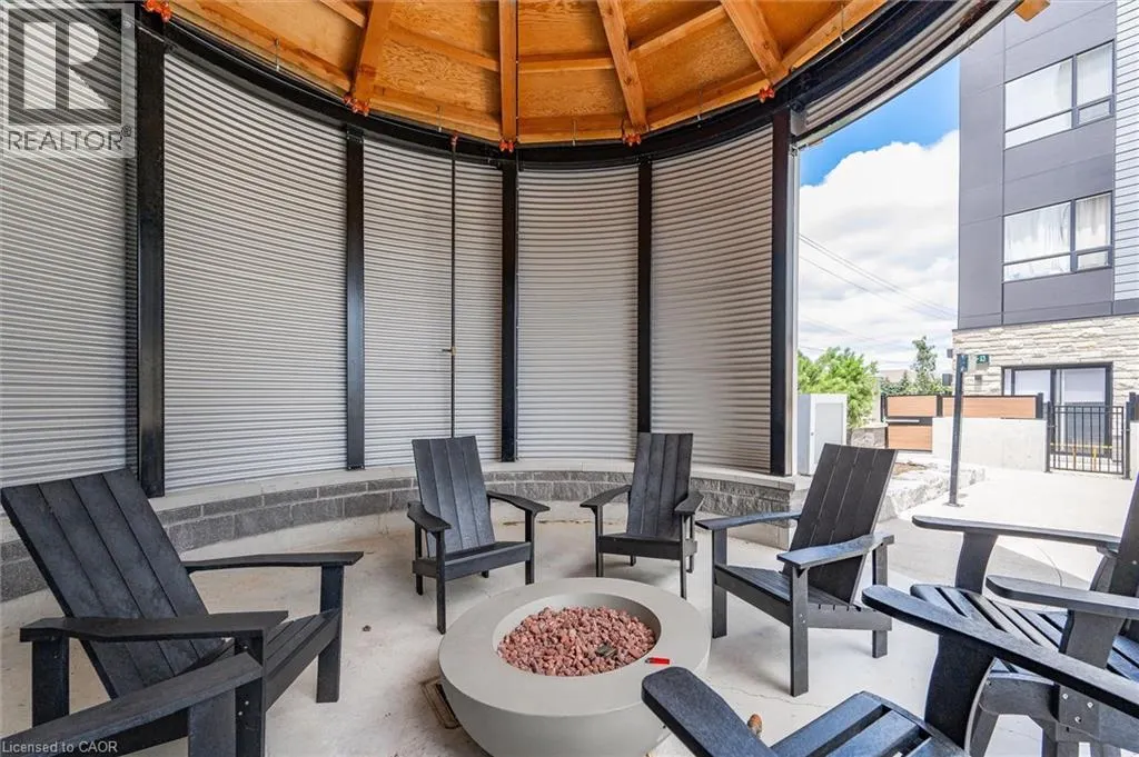 251 NORTHFIELD Drive E Unit# 521 #521
