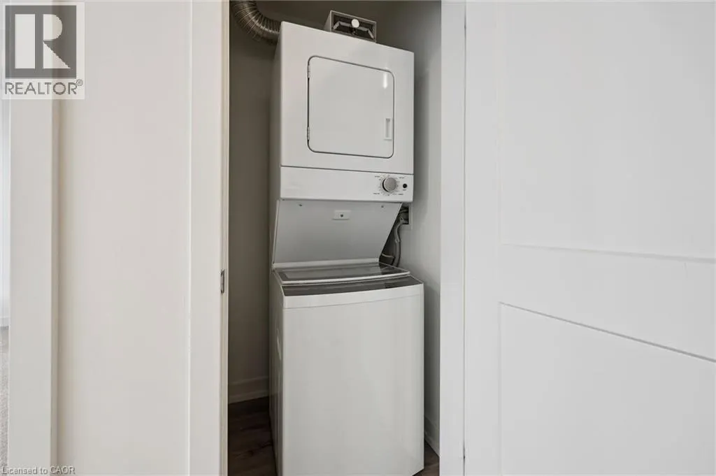 251 NORTHFIELD Drive E Unit# 521 #521