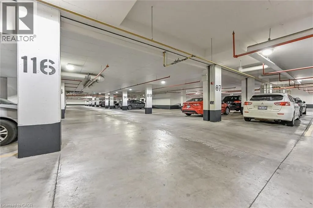 251 NORTHFIELD Drive E Unit# 521 #521