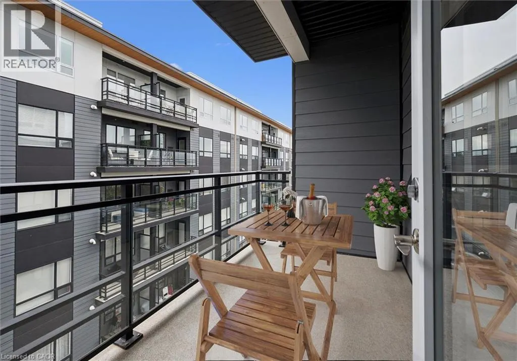 251 NORTHFIELD Drive E Unit# 521 #521
