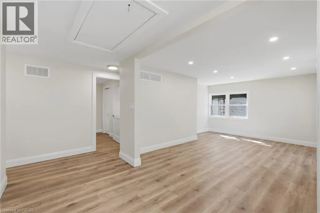 116 DUFFERIN Street