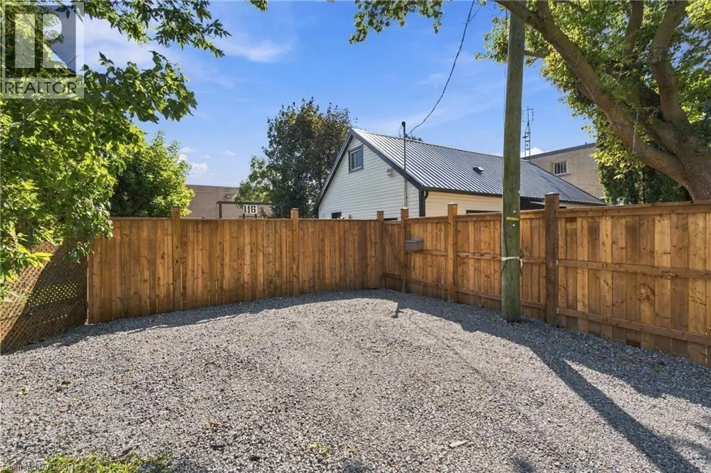 116 DUFFERIN Street