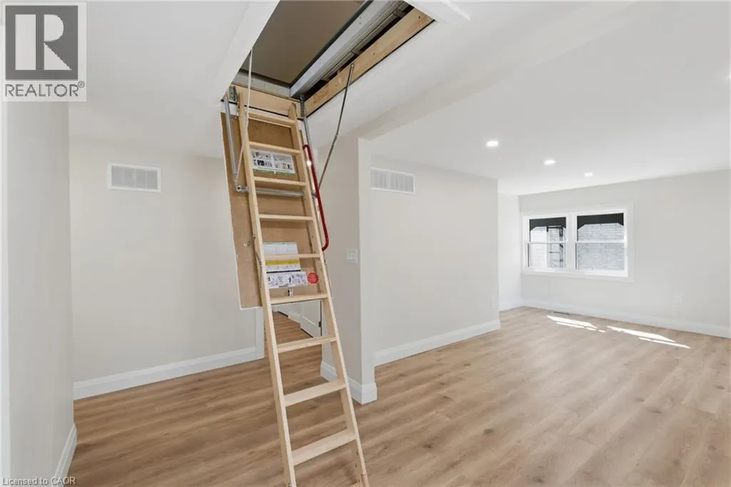 116 DUFFERIN Street