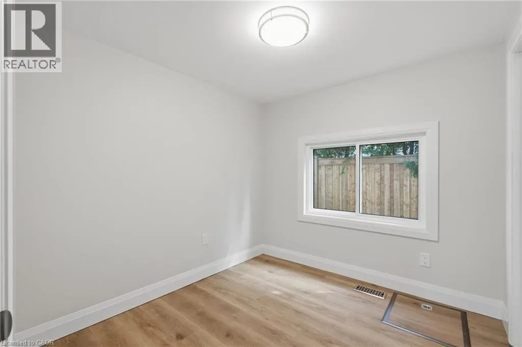 116 DUFFERIN Street