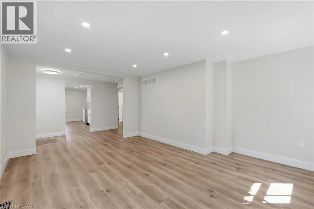 116 DUFFERIN Street
