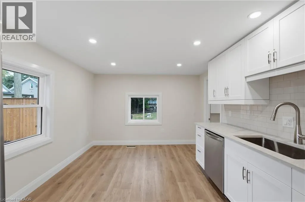 116 DUFFERIN Street